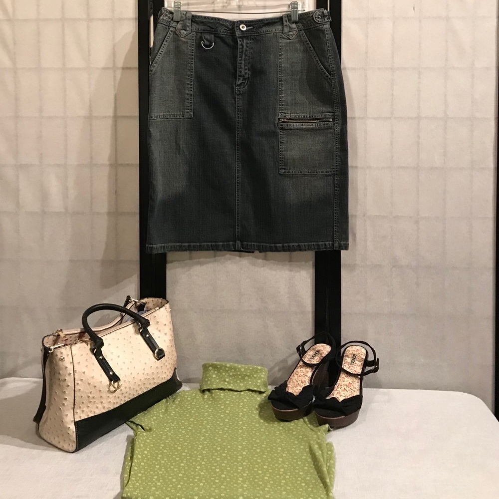 Carolina Blues mid length blue jean skirt